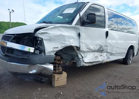 2012 Chevrolet Express 1500 Lt из США, поврежденный, VIN 1GBSGCF43C1141521